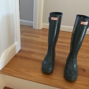 Gray tall hunter boots  size 7